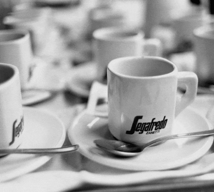 1kg Café En Grain Intermezzo - SEGAFREDO – Image 3